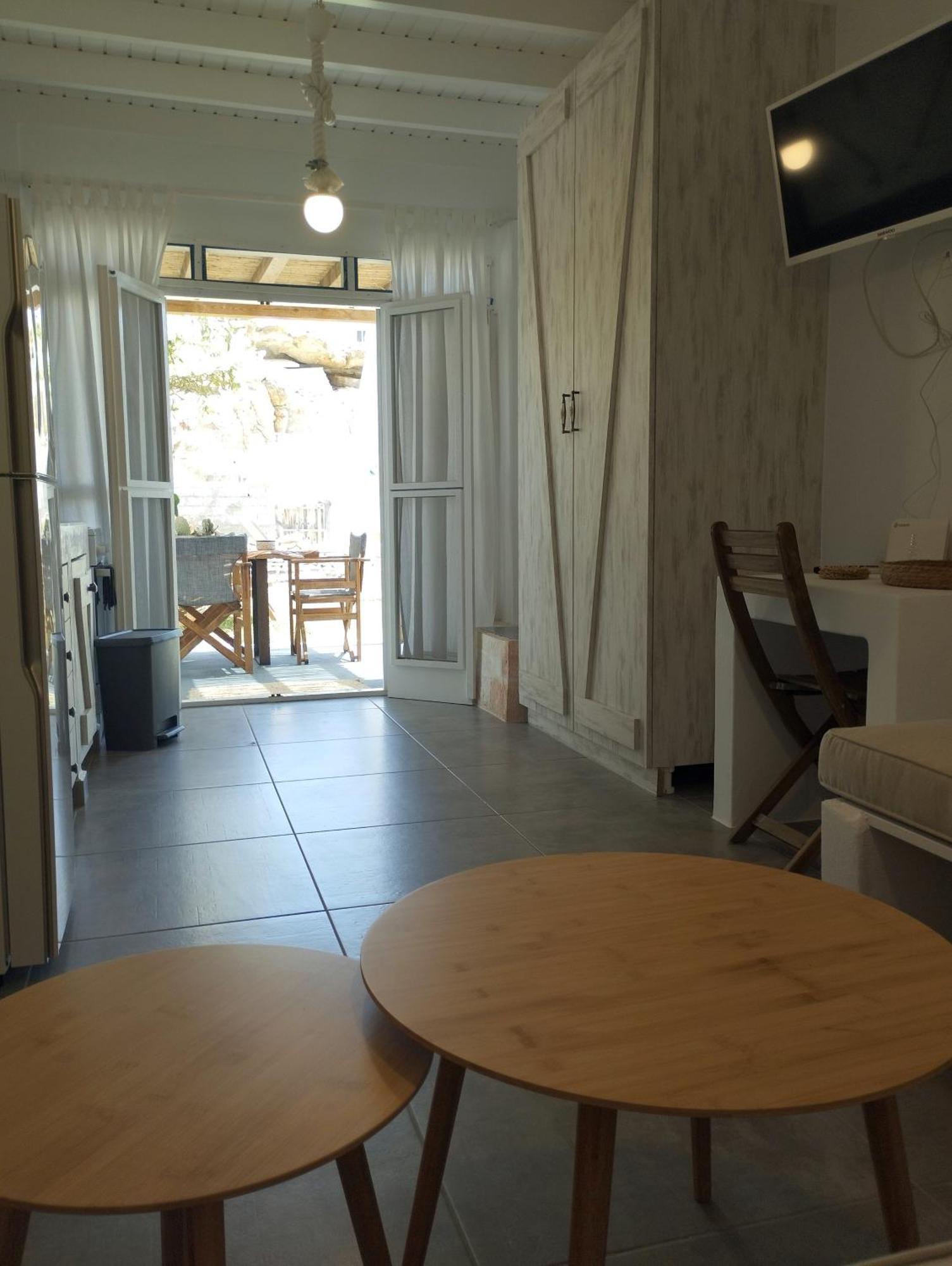 Agios Nikolaos Beach House Kimolos Exterior photo